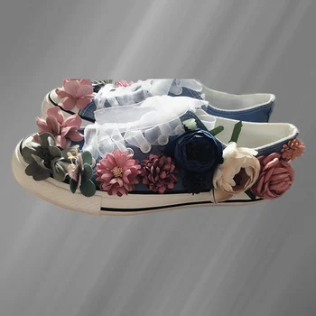 Весной и осенью новые модные трехмерные цветочные дизайны ручной работы, парусиновые туфли с лентой, популярные удобные
